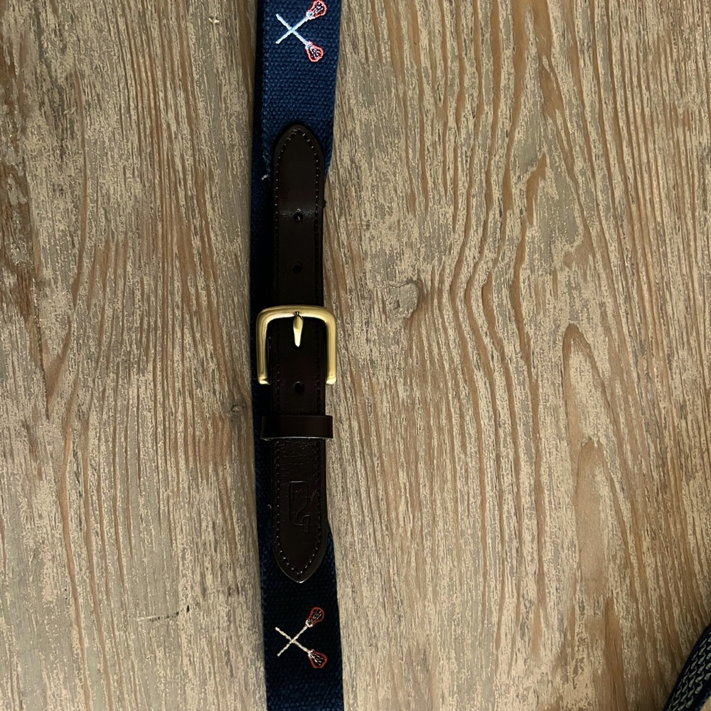 Boys Vineyard Vines Size 30 Canvas/Leather Lacrosse Belt